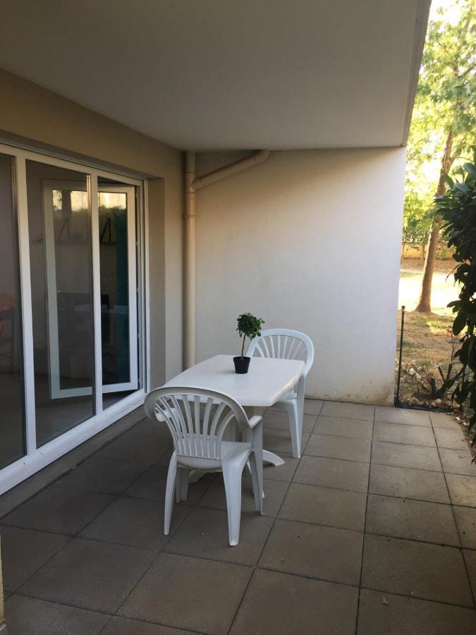 Apartamento Les Jardins De Louise-2 Pers Avec Parking-Terrasse Vénissieux Exterior foto